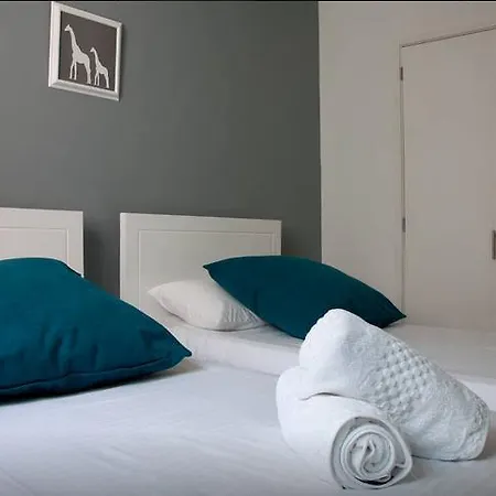 Rentaelite  2 Bedroom Ocean Front Cartagena
